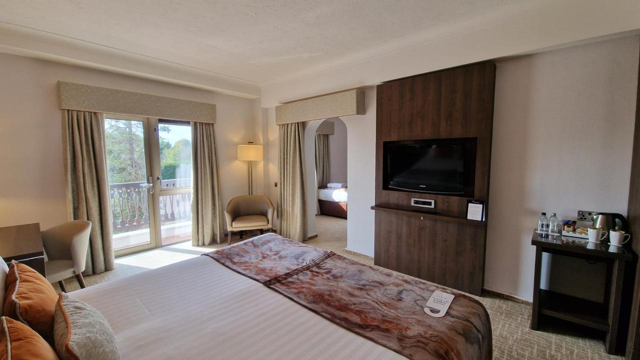 Hotel Coppid Beech Bracknell Exterior foto